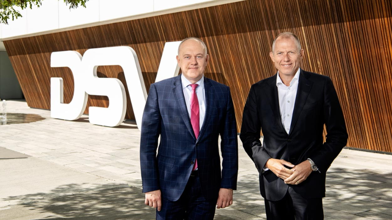 The Ambassador of Ukraine to Denmark, Mykhailo Vydoinyk, with Jens Bjørn Andersen, Group CEO of DSV
